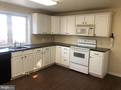 135 Nicholson Rd, Mount Ephraim, NJ 08059 - photo 4