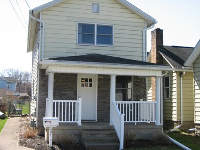 451 Hickory St, Peckville, PA 18452 - photo 2