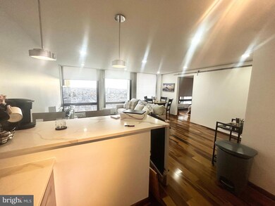 Society Hill Towers unit 27H, Philadelphia, PA 19106 - photo 3