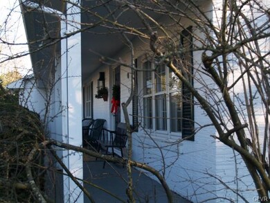 1435 Colgate Dr, Bethlehem, PA 18017 - photo 3