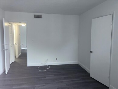 213 Lake Pointe Dr unit 202, Oakland Park, FL 33309 - photo 4