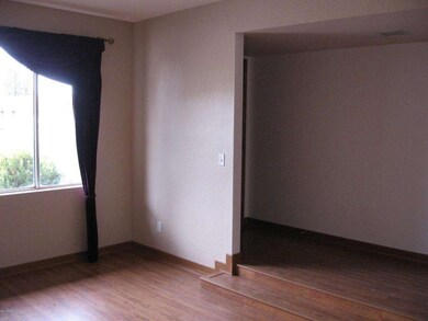 2515 W Olla