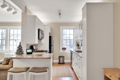 285 Harvard St unit 308, Cambridge, MA 02139 - photo 2