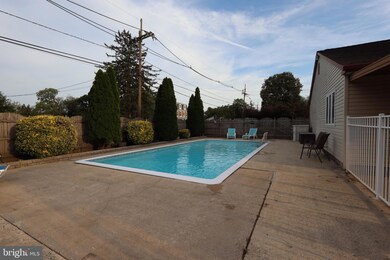 507 E Franklin Ave, Beverly, NJ 08010 - photo 4