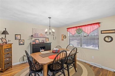 701 Pinewood Dr, Smithfield, RI 02917 - photo 4