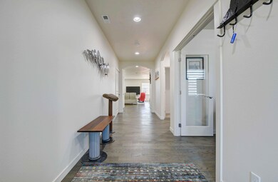 2423 NW Ivy Ave-4