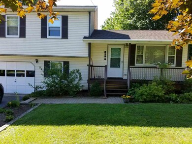 189 Charles Cir, Sheldon, VT 05483 - photo 2