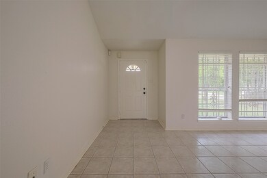 7927 Log Hollow Dr, Houston, TX 77040 - photo 6