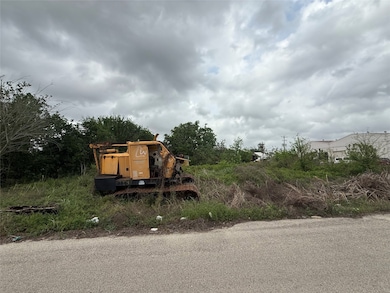 Unimproved lot