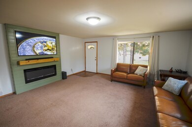 2350 NW Rimrock Loop, Redmond, OR 97756 - photo 4