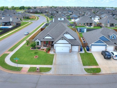 701 Bison Crossing Dr, Yukon, OK 73099 - photo 6