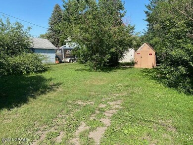 118 5th Ave, Cando, ND 58324 - photo 2