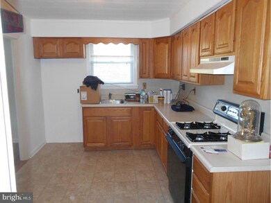 2779 Highland Ave, Broomall, PA 19008 - photo 5