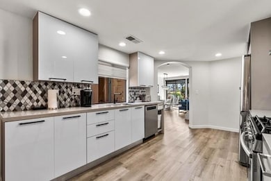 38101 Crocus Ln, Palm Desert, CA 92211 - photo 3