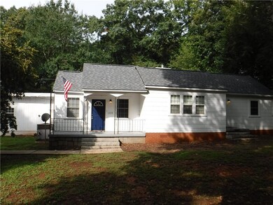 628 S Mechanic St, Pendleton, SC 29670 - photo 2