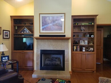 gas log fp w/built ins