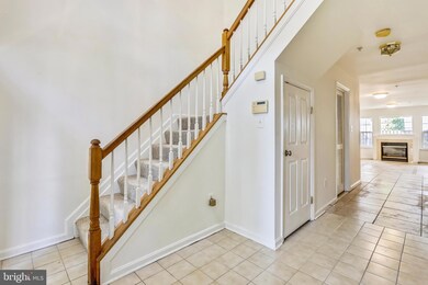 12905 Woodcutter Cir, Germantown, MD 20876 - photo 3