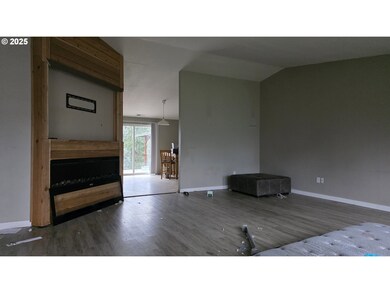 14543 SE West Park Ct, Damascus, OR 97089 - photo 2