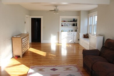 47 Sterling St, Worcester, MA 01610 - photo 3