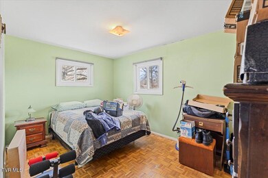 2405 Melborne Dr, Johnson City, TN 37601 - photo 7