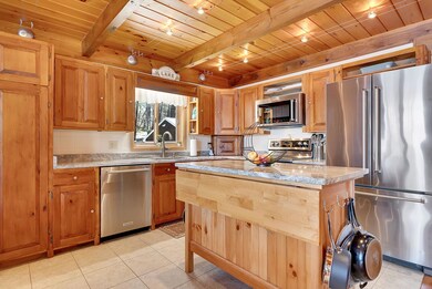 2-web-or-mls-325Concord-16