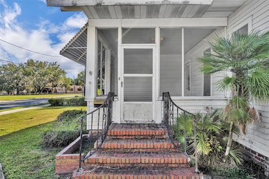 207 Perkins St, Leesburg, FL 34748 - photo 2