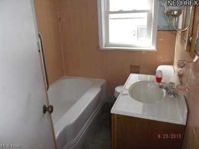 1731 Gibbs Ave NE, Canton, OH 44705 - photo 6