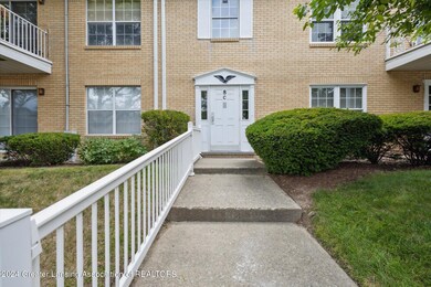 3333 Moores River Dr unit 812, Lansing, MI 48911 - photo 3