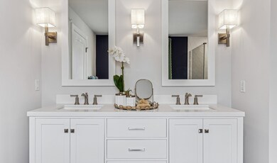 Primary bath with freestanding vanity