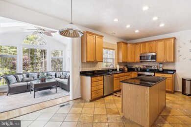 1805 Kirklees Way, Hanover, MD 21076 - photo 5