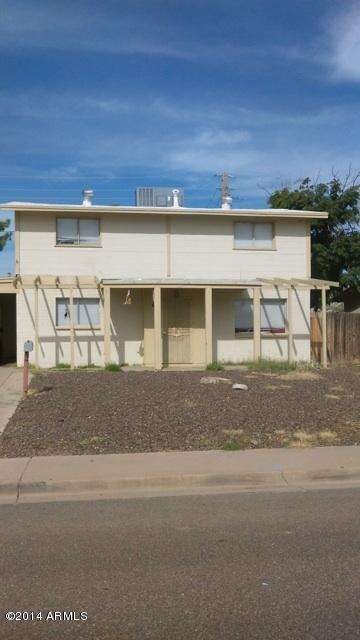 FRONT OF HOUSE 1