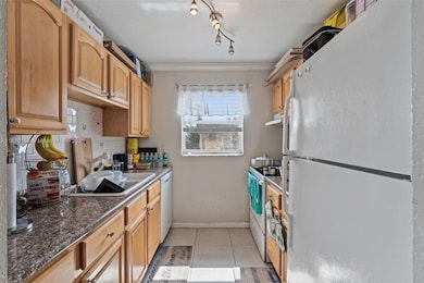 200 Croton Ave unit 111, Lantana, FL 33462 - photo 4