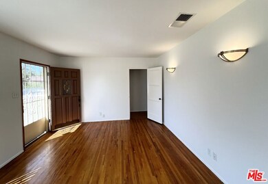 14013 Addison St, Sherman Oaks, CA 91423 - photo 5
