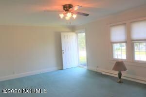 005 living room 2