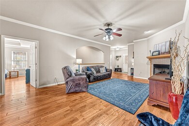 94 Overton Dr, Bella Vista, AR 72714 - photo 2