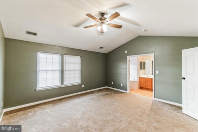 12063 Kemps Landing Cir, Manassas, VA 20109 - photo 7