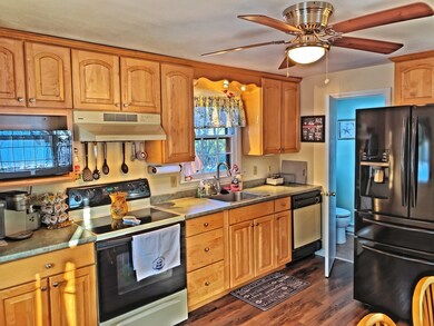 21 E Wood St, Milford, MA 01757 - photo 5