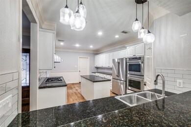 1739 Michigan St, Houston, TX 77006 - photo 6