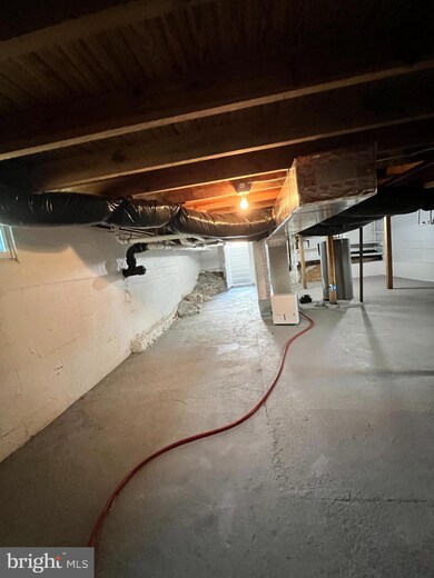 300 W 4th Ave, Ranson, WV 25438 - photo 7