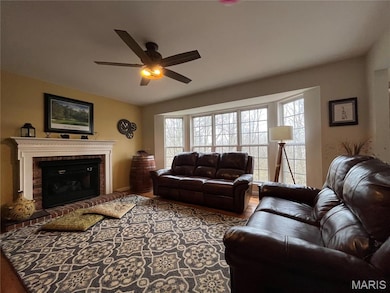 540 Highland View Dr, O Fallon, IL 62269 - photo 5