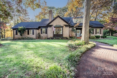 322 Valley Stream Rd, Statesville, NC 28677 - photo 2