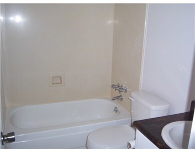 10416 Riverbend Dr, Moss Point, MS 39562 - photo 5