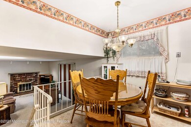 BREAKFAST AREA IN KITCHEN