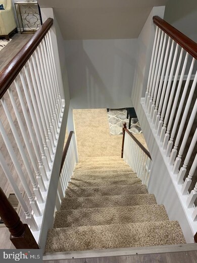 6718 Clinglog St, Capitol Heights, MD 20743 - photo 2