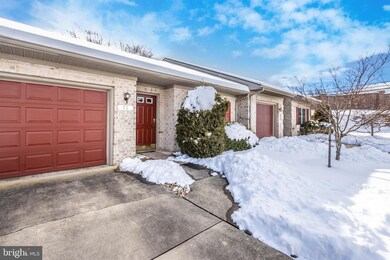 75 Sunbrook Ln unit 21, Hagerstown, MD 21742 - photo 5