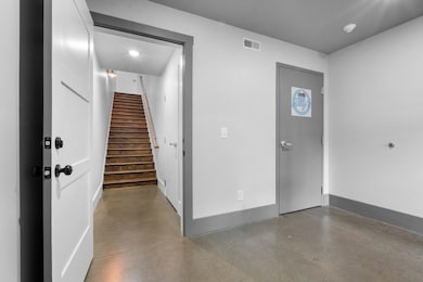 812 S Main St, Columbia, TN 38401 - photo 3