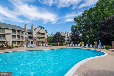 12150 Penderview Terrace unit 1326, Fairfax, VA 22033 - photo 2