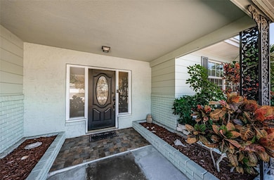 13556 Bellewood Ave, Seminole, FL 33776 - photo 2