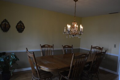 8055 Ridgemont Dr, Newburgh, IN 47630 - photo 5