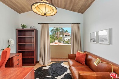 Den/office off primary
